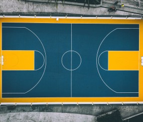 在线体育博彩-国安铁血防线令哈兰德无功而返，主帅赛后深情拥抱致敬超级巨星，国安铁血防线令哈兰德无功而返，主帅赛后深情拥抱致敬超级巨星